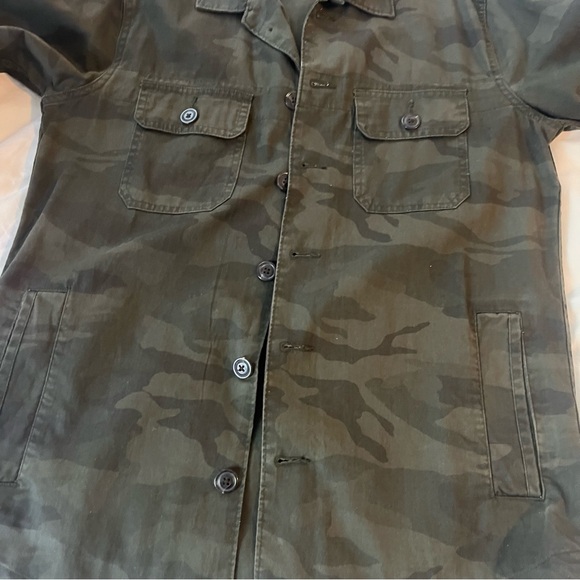 Abercrombie Camo Shacket Jacket size Men's Small - Picture 3 of 8